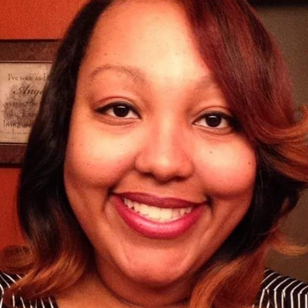 Meet your Posher, Carrie